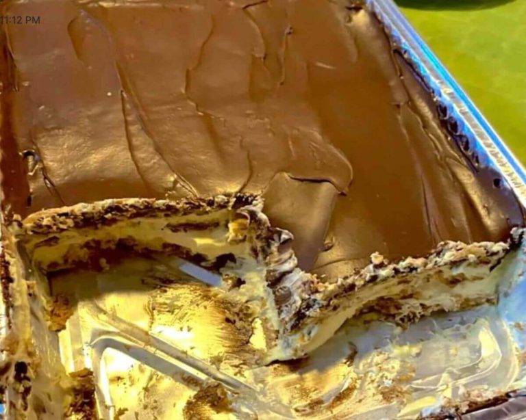 No bake Chocolate Eclair Cake