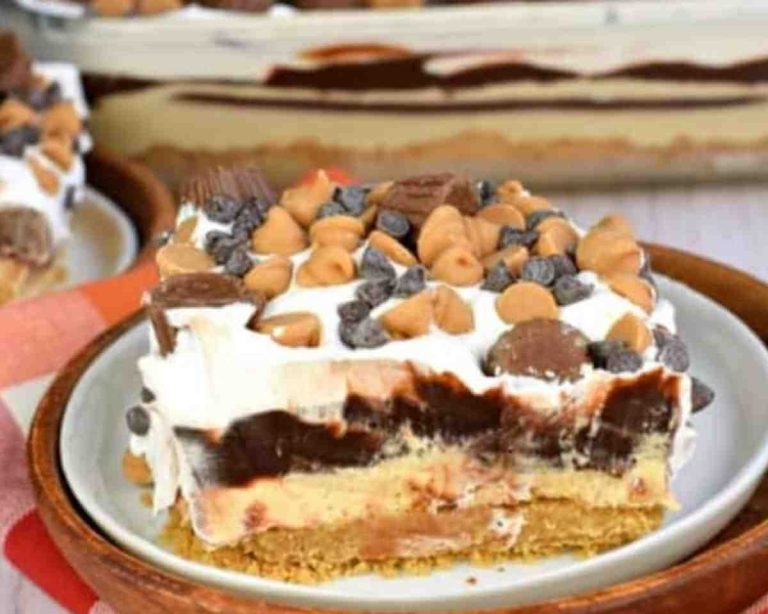 No-Bake Peanut Butter Cool Whip Cookie Lasagna – A Decadent Dessert Dream