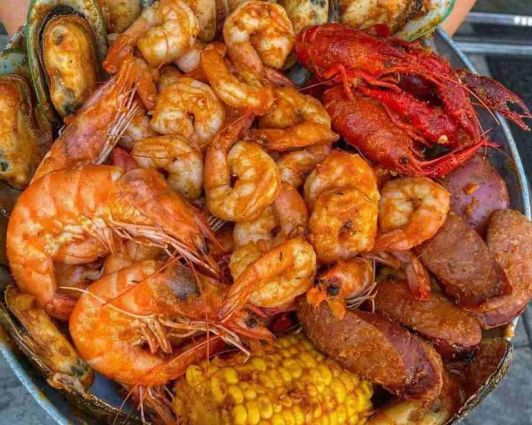 CRAB BOIL PLATTER WITH EXTRA CORN