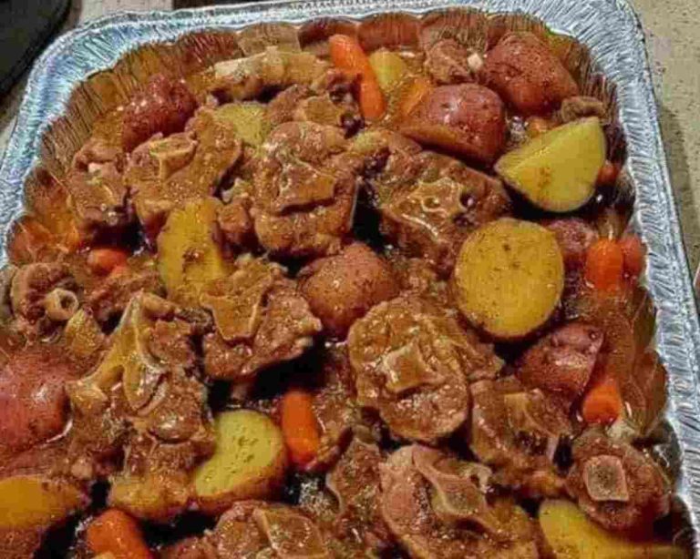 Smothered Oxtails