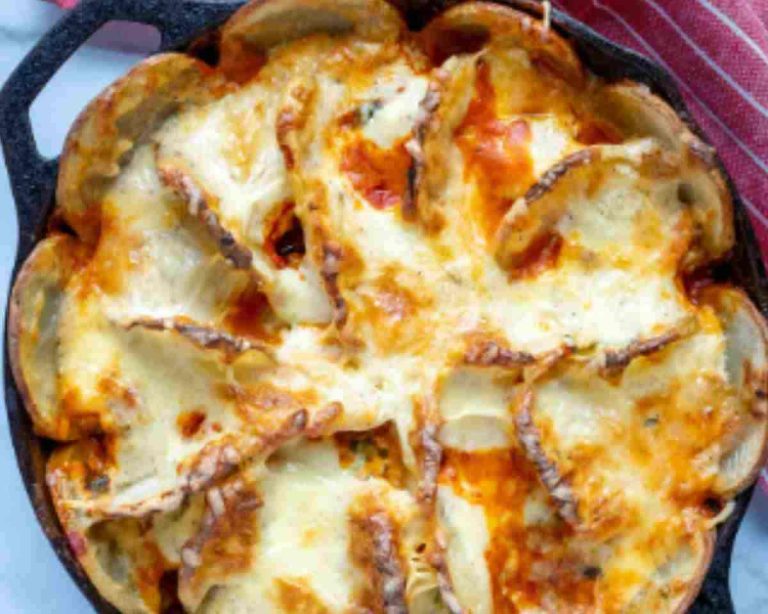 Potatoes with Meatballs And Cheese