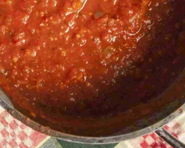 Quick Homemade Italian Tomato Sauce