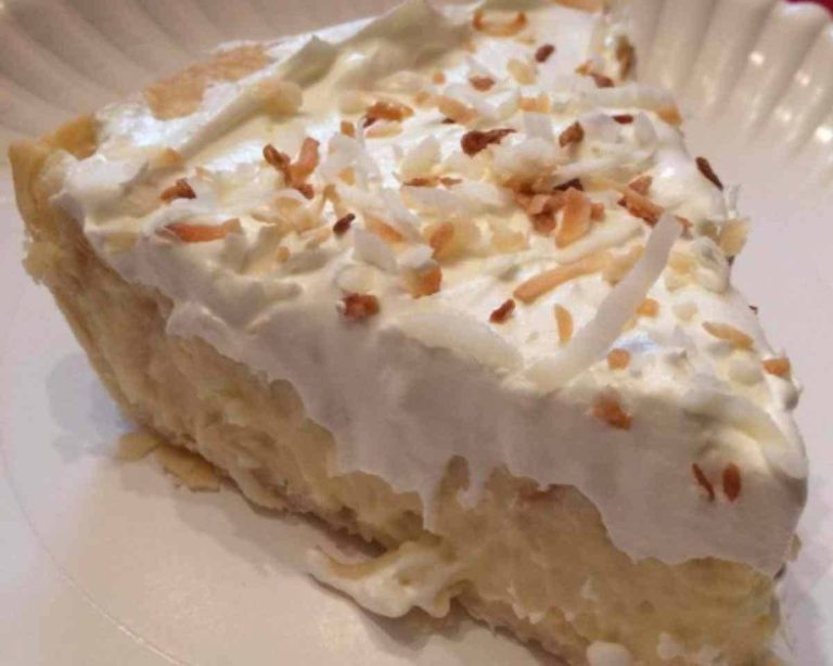 Old-Fashioned Coconut Cream Pie