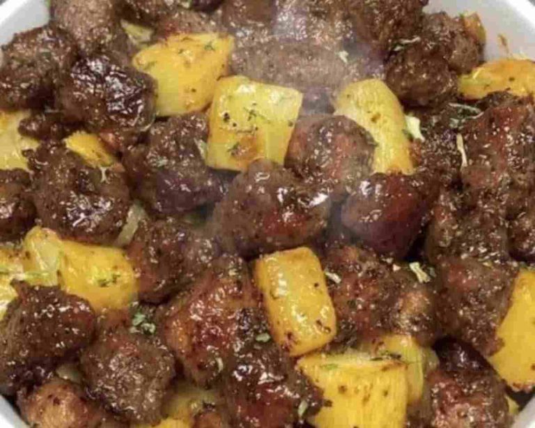 Air Fryer Garlic Butter Steak Bites and Potatoes 