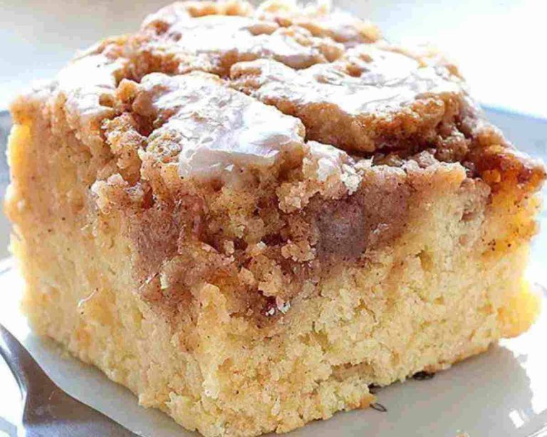 Easy Cinnamon Roll Coffee Cake