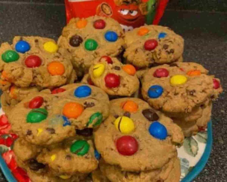 Peanut Butter M&M's Cookies