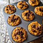 Baked Pumpkin Chocolate Chip Oatmeal Cups